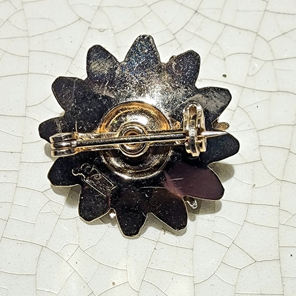 Vintage Coro black enamel fleur-de-lis rhinestone pearl brooch - Picture 6 of 6